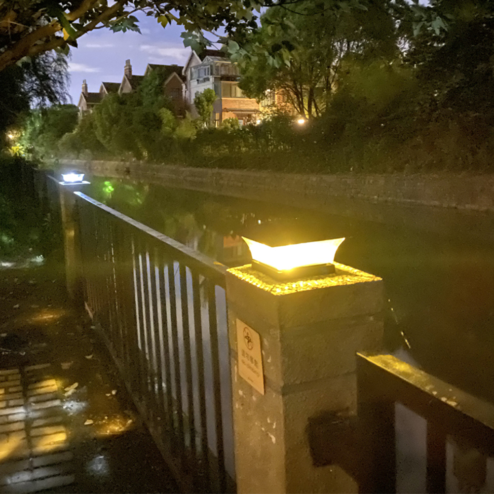 Solar Light Fence Gate Pillar  - Post Cap Light avis et prix