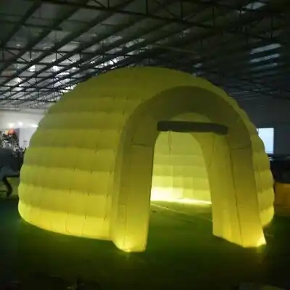 White Outdoor Lawn Inflatable  - Outdoor Lighting Rental avis et prix